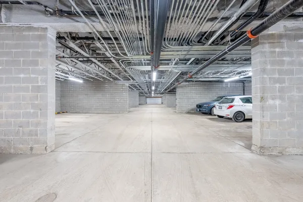 $2,200 | 2217 West Madison Street, Unit 214, Chicago, IL 60612