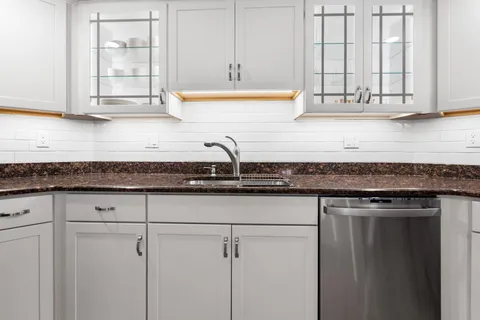 $649,000 | 150 Highway 1, Unit 206, Portsmouth, NH 03801