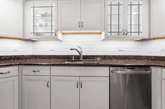 $649,000 | 150 Highway 1, Unit 206, Portsmouth, NH 03801