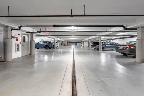 $649,000 | 150 Highway 1, Unit 206, Portsmouth, NH 03801