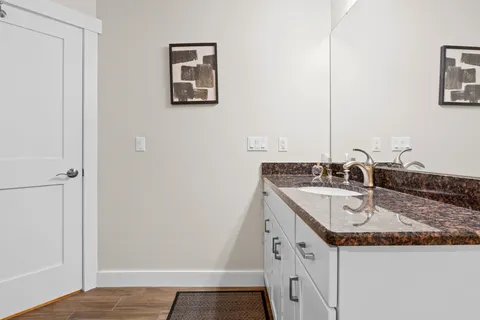 $649,000 | 150 Highway 1, Unit 206, Portsmouth, NH 03801