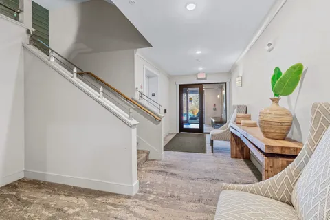 $649,000 | 150 Highway 1, Unit 206, Portsmouth, NH 03801