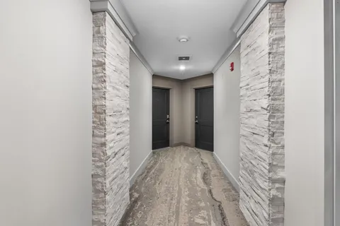 $649,000 | 150 Highway 1, Unit 206, Portsmouth, NH 03801