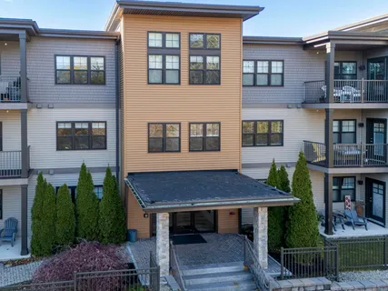 $649,000 | 150 Highway 1, Unit 206, Portsmouth, NH 03801
