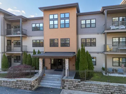 $649,000 | 150 Highway 1, Unit 206, Portsmouth, NH 03801