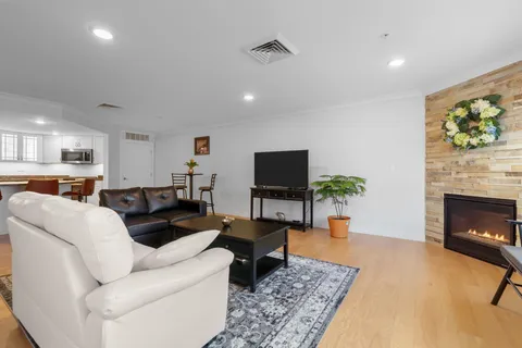 $649,000 | 150 Highway 1, Unit 206, Portsmouth, NH 03801