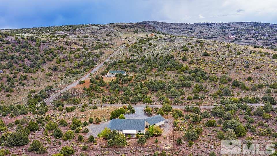 2850 Bullfrog Road Reno, NV 89521 - Photo 24 of 25 a view of a dry yard