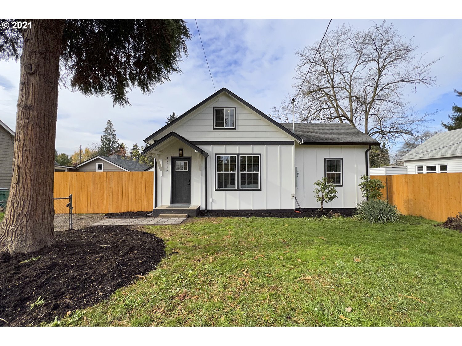 3512 R Street Vancouver, WA 98663 - Photo 1 of 25
