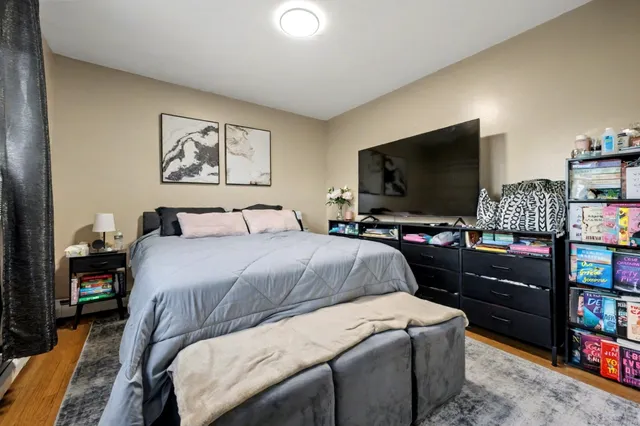 $725,000 | 720 Queen Street, Bridgeport, CT 06606