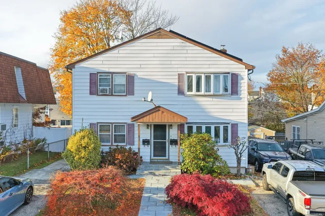 $725,000 | 720 Queen Street, Bridgeport, CT 06606