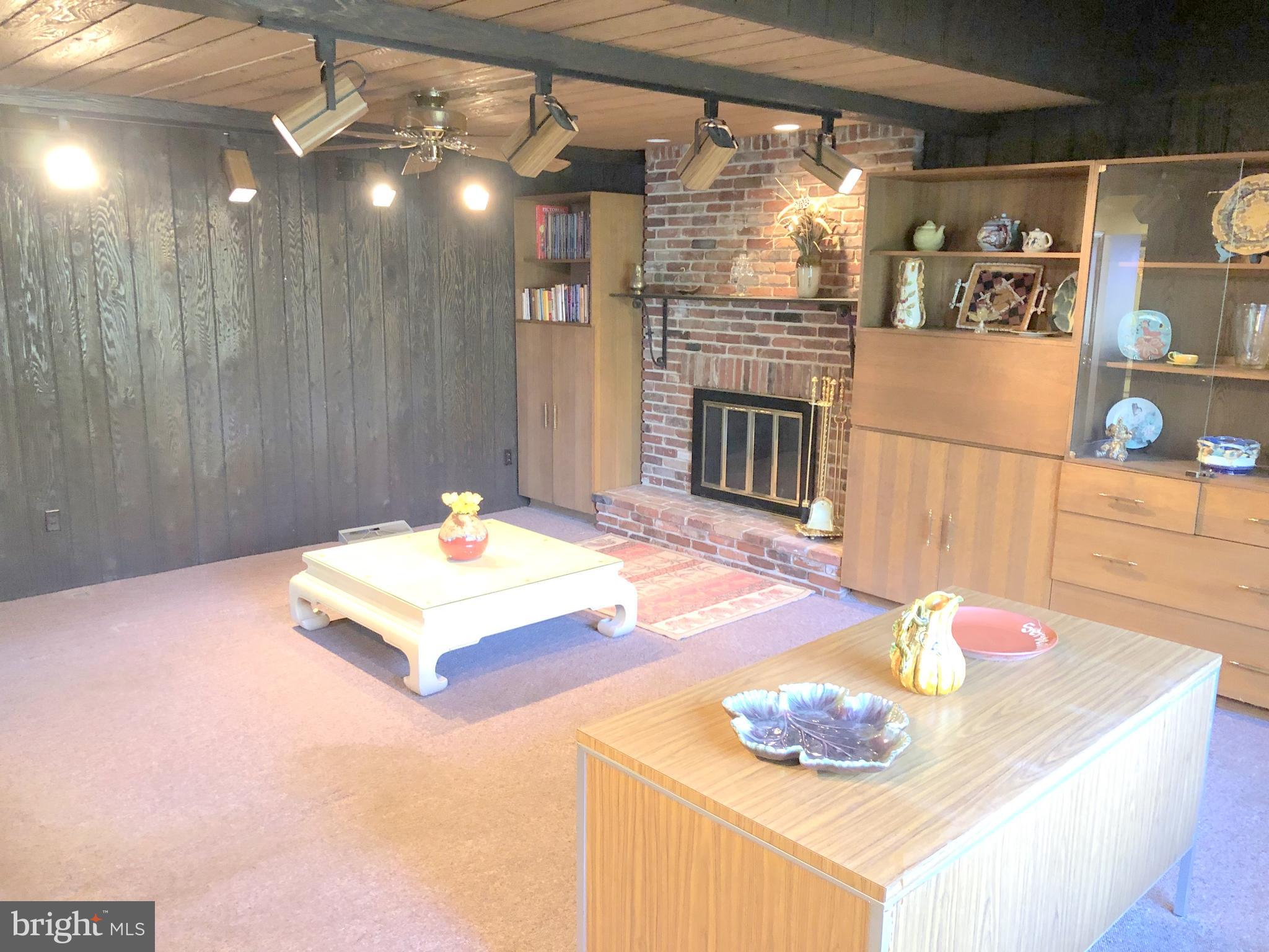 125 Red Lion Road Huntingdon Valley, PA 19006 - Photo 7 of 74