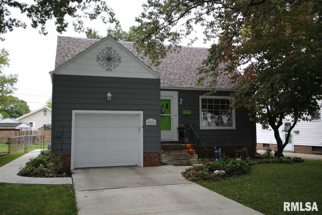 1516 West Edwards Street Springfield, IL 62704 - Photo 1 of 35