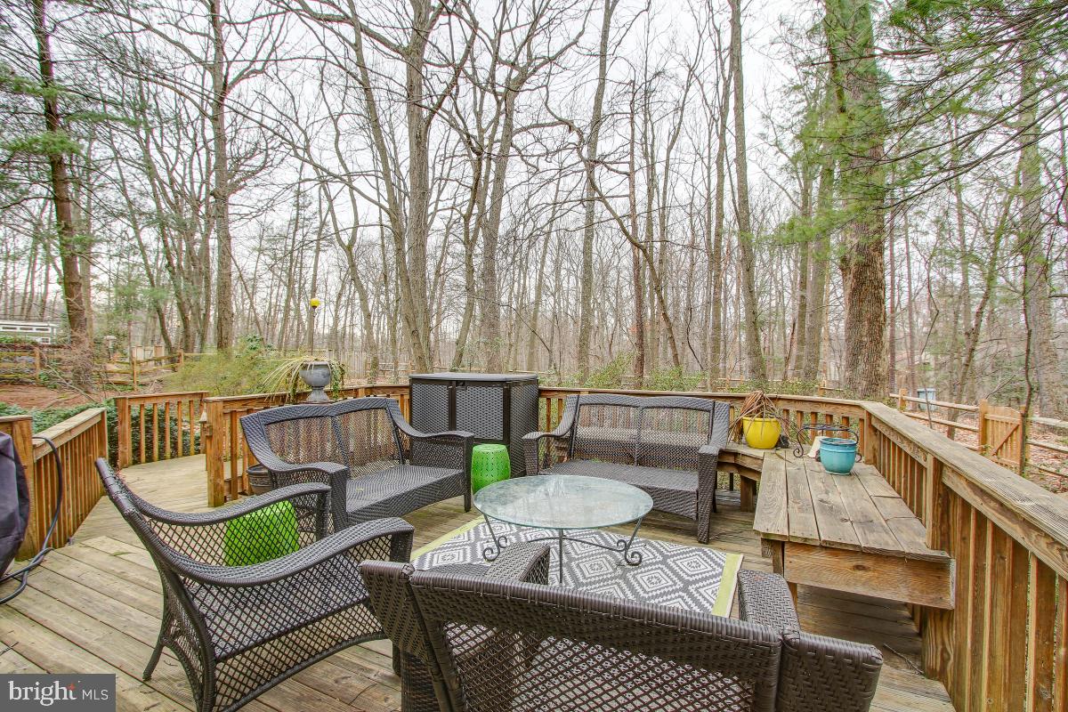 2014 Homer Terrace Reston, VA 20191 - Photo 16 of 44 Rear deck off Dining Room