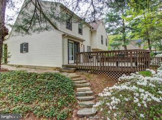 2014 Homer Terrace Reston, VA 20191 - Photo 41 of 44 Yard Access on Side of House