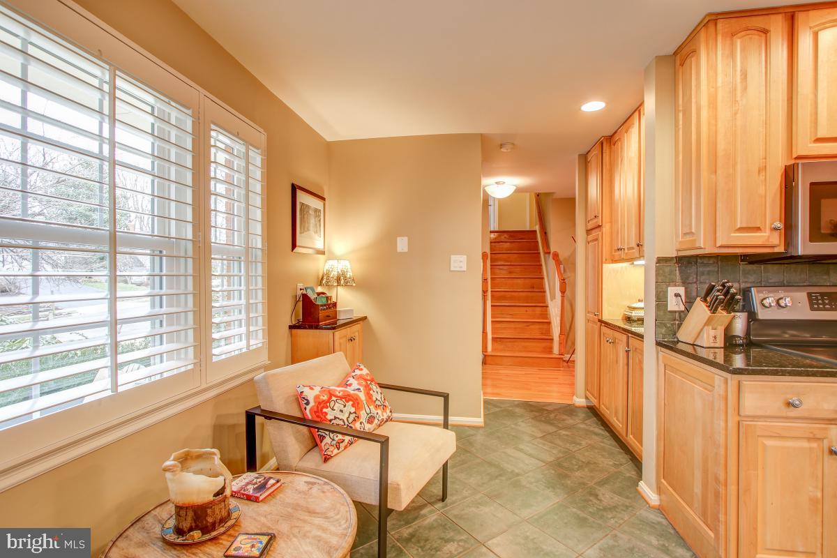 2014 Homer Terrace Reston, VA 20191 - Photo 9 of 44 Eat-in space in Kitchen