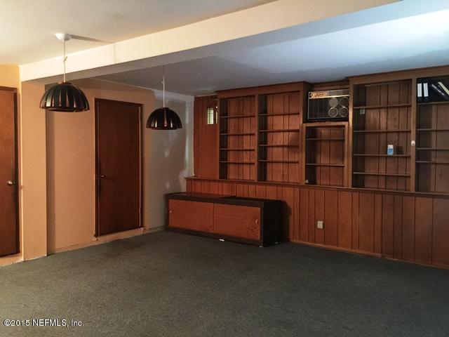 7219 Altama Road Jacksonville, FL 32216 - Photo 12 of 24 Great room.2