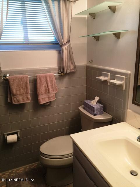 7219 Altama Road Jacksonville, FL 32216 - Photo 16 of 24 Bathroom 2