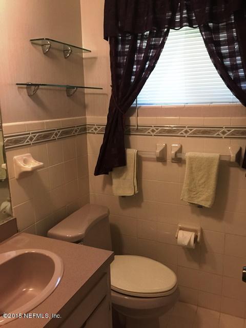 7219 Altama Road Jacksonville, FL 32216 - Photo 18 of 24 Master Bath