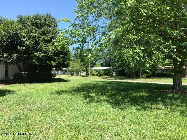 7219 Altama Road Jacksonville, FL 32216 - Photo 24 of 24 Huge Front Yard