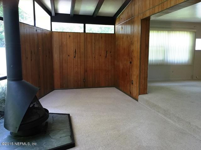 7219 Altama Road Jacksonville, FL 32216 - Photo 9 of 24 Family room.2