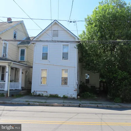 $1,200 | 636 Broad Street, Unit A, Chambersburg, PA 17201