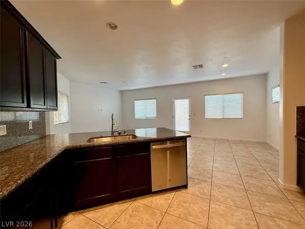 $2,250 | 389 Wilford Springs Street, Henderson, NV 89014