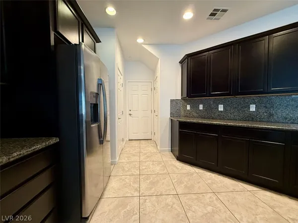 $2,250 | 389 Wilford Springs Street, Henderson, NV 89014