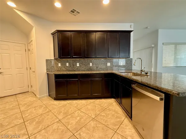 $2,250 | 389 Wilford Springs Street, Henderson, NV 89014