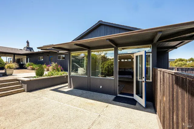 $10,699,000 | 156 Seadrift Road, Stinson Beach, CA 94970