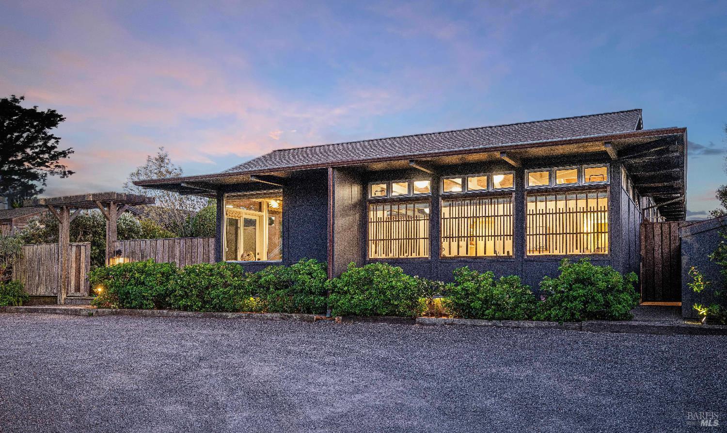 156 Seadrift Road Stinson Beach, CA 94970 - Photo 4 of 50