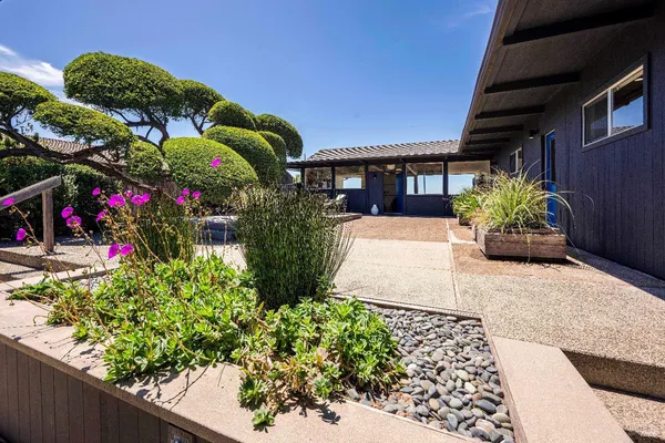 $9,995,000 | 156 Seadrift Road, Stinson Beach, CA 94970