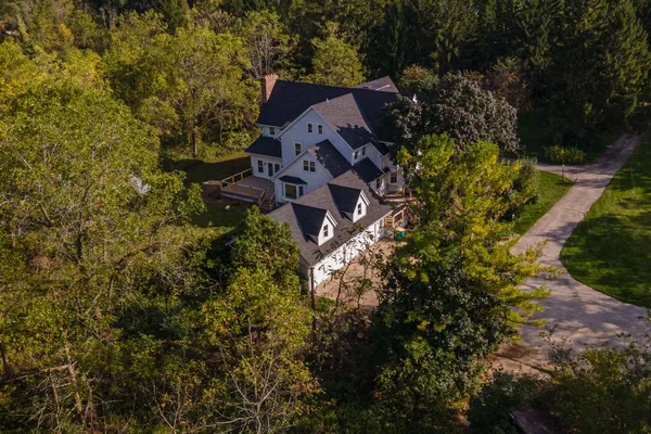$1,290,000 | 10512 Bridge Street, Cedarburg, WI 53012