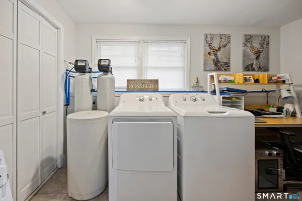 $550,000 | 22 Beach Park Road, Clinton, CT 06413