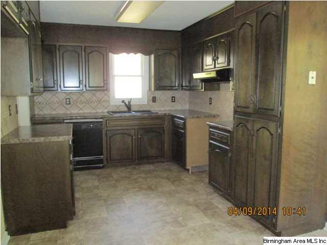 161 Space Road Bessemer, AL 35023 - Photo 5 of 11