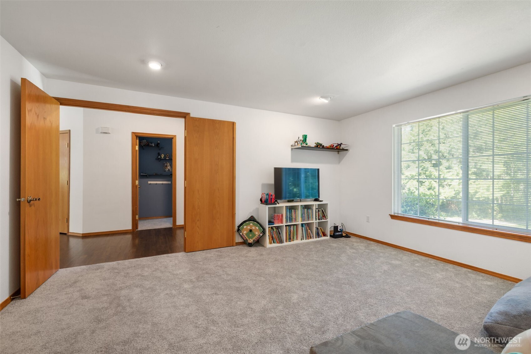 9193 Southeast Willock Road Olalla, WA 98359 - Photo 15 of 40