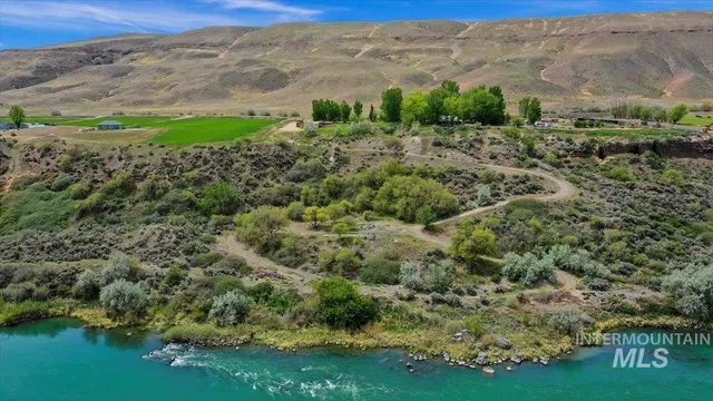 $1,347,000 | 6252 King Hill Canal Road, Bliss, ID 83314