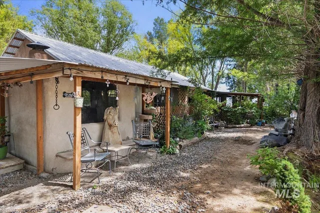 $1,347,000 | 6252 King Hill Canal Road, Bliss, ID 83314