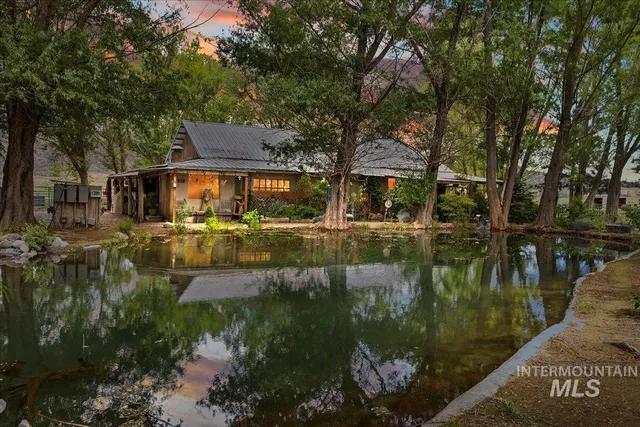 $1,347,000 | 6252 King Hill Canal Road, Bliss, ID 83314