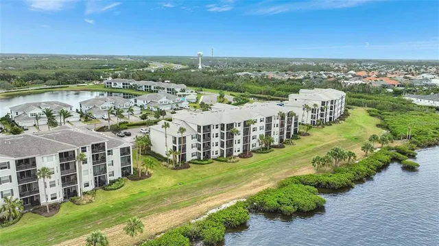 $2,300 | 910 Tidewater Shores Loop, Unit 304, Bradenton, FL 34208