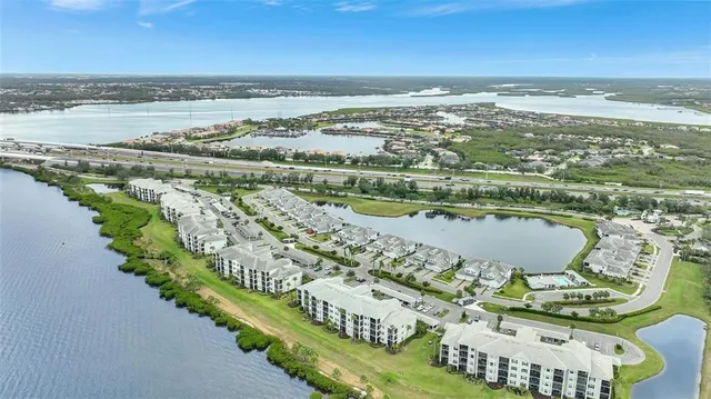 $2,300 | 910 Tidewater Shores Loop, Unit 304, Bradenton, FL 34208