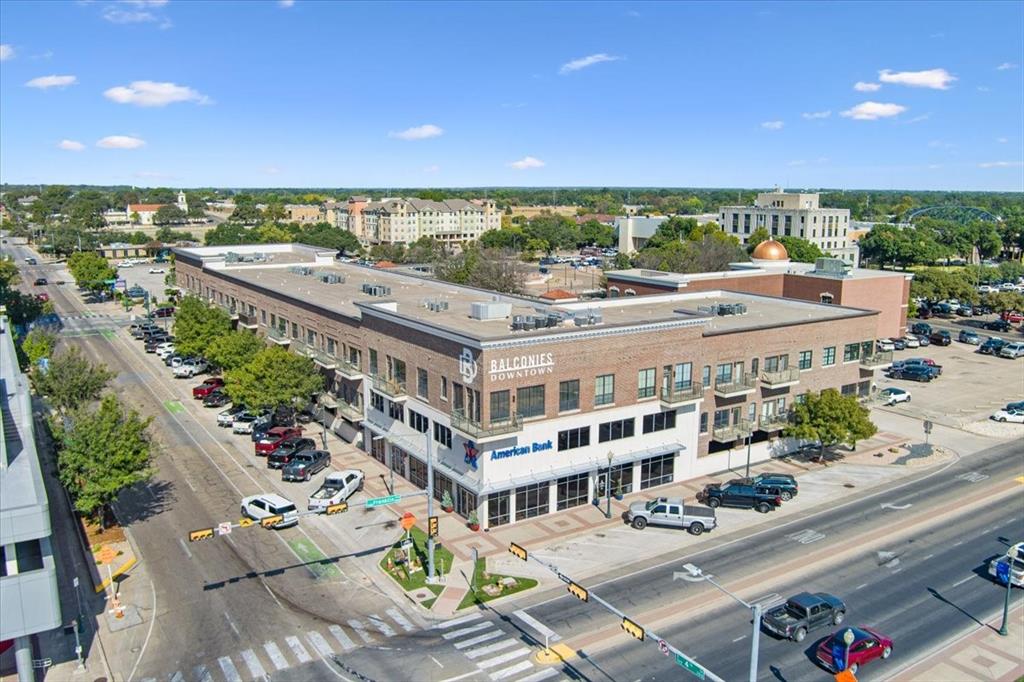 330 Austin Avenue, Unit 318 Waco, TX 76701 - Photo 2 of 22 Aerial view