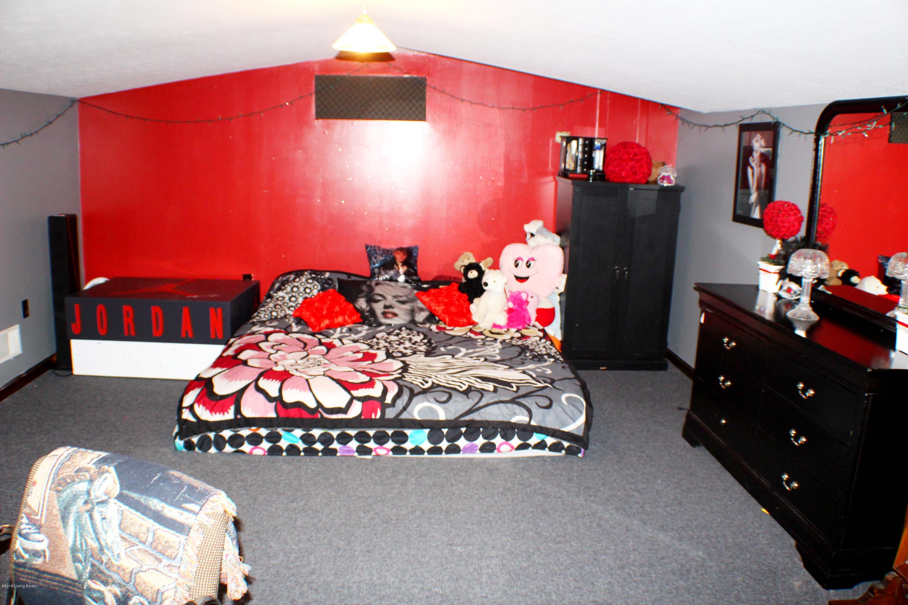 820 Flicker Road Louisville, KY 40214 - Photo 25 of 27 Basement BR 1