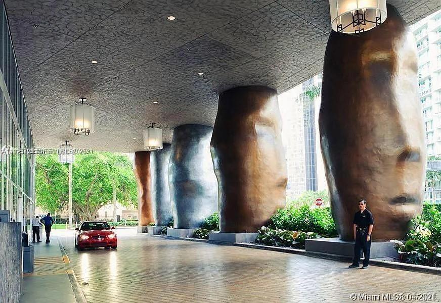 495 Brickell Avenue, Unit 3304 Miami, FL 33131 - Photo 26 of 28 a front view of a house with trees