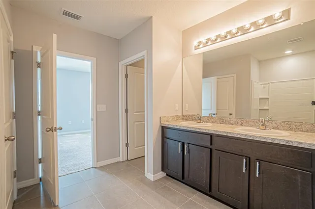 $2,800 | 16858 Secret Meadow Drive, Odessa, FL 33556