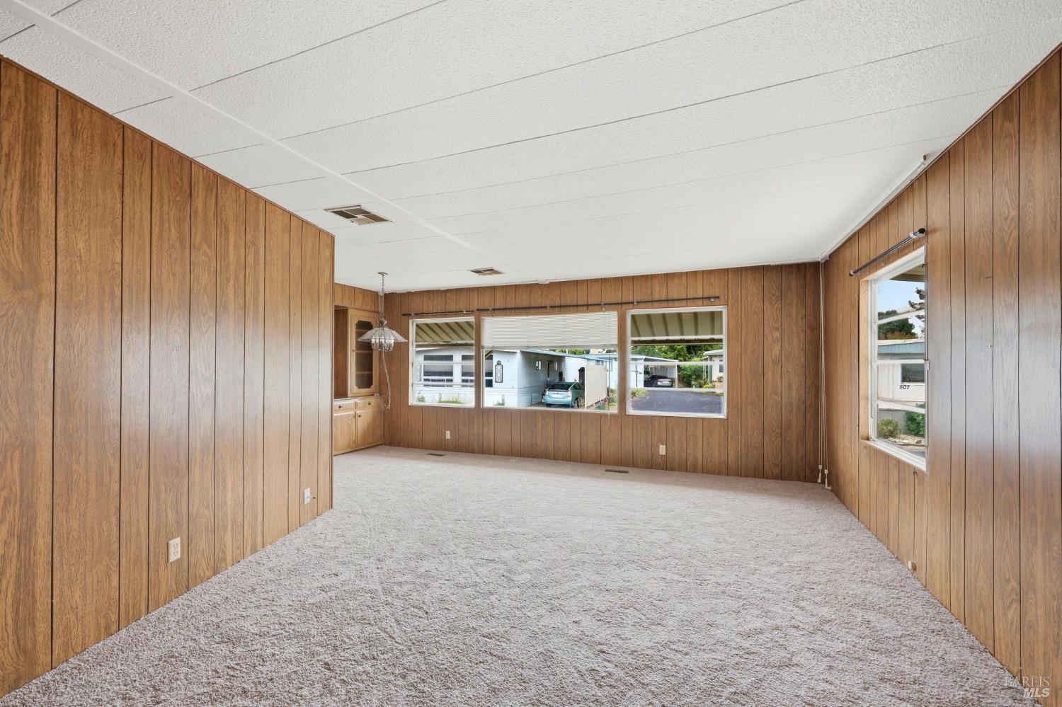 512 Colonial Park Drive Santa Rosa, CA 95403 - Photo 5 of 43