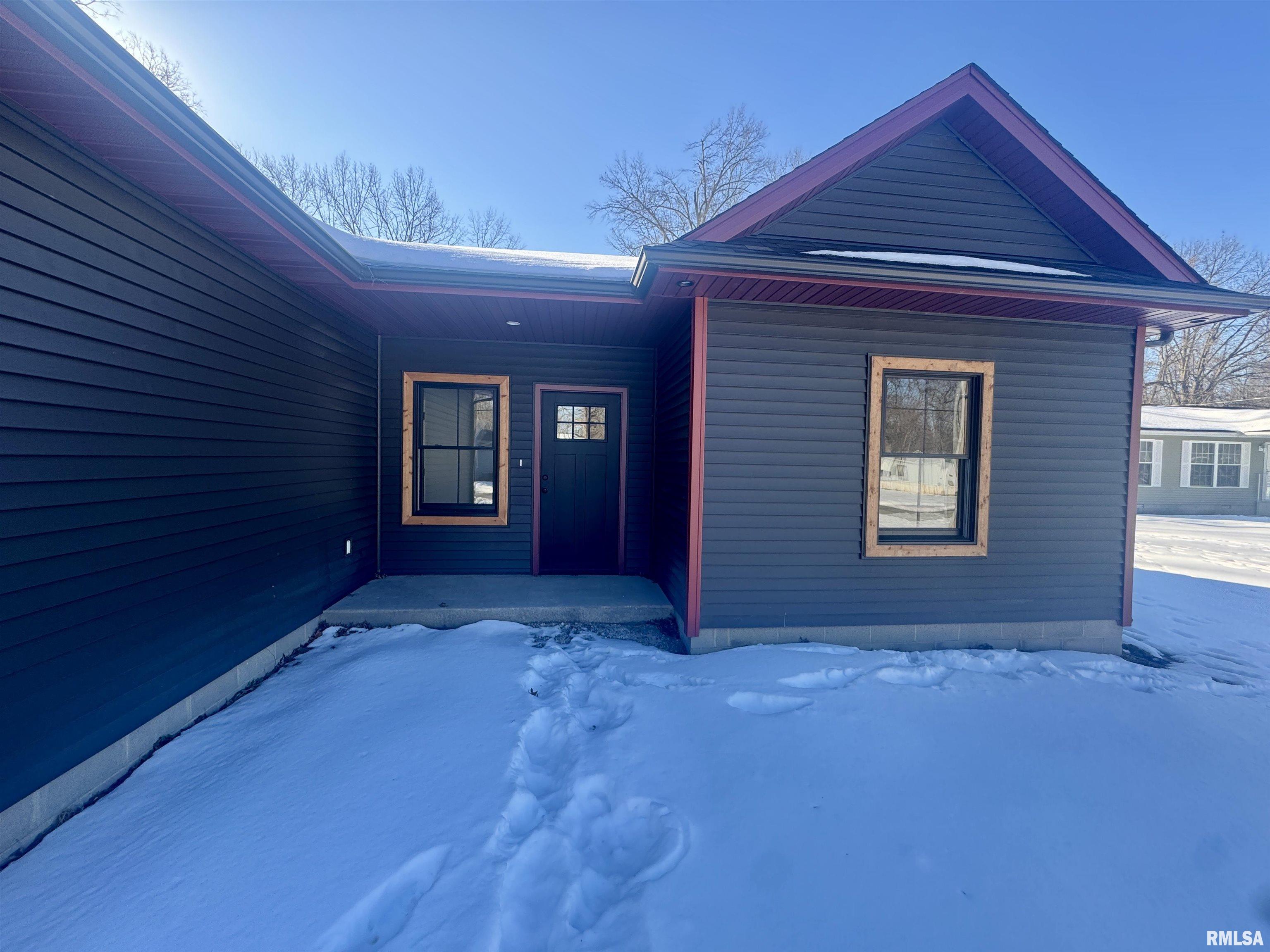 207 Rowatt Street Cambria, IL 62918 - Photo 2 of 13