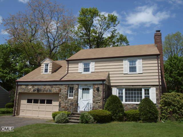 1040 Unquowa Road Fairfield, CT 06824 - Photo 1 of 1 Gallery Image 1