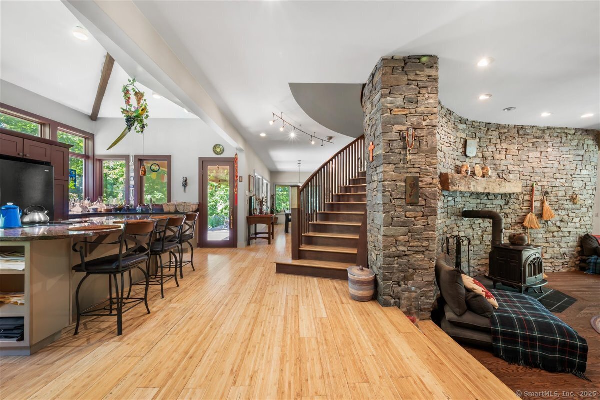 39 Hewitt Road North Stonington, CT 06359 - Photo 2 of 39