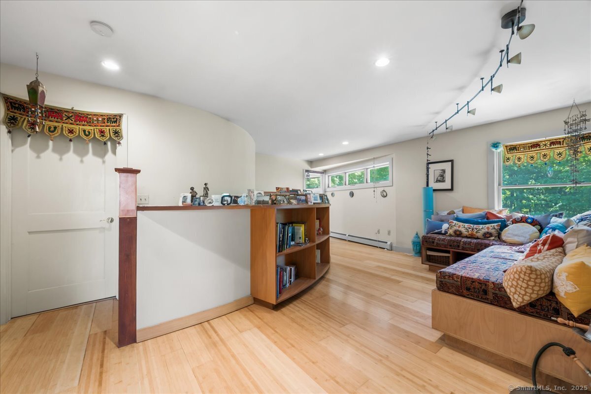 39 Hewitt Road North Stonington, CT 06359 - Photo 21 of 39