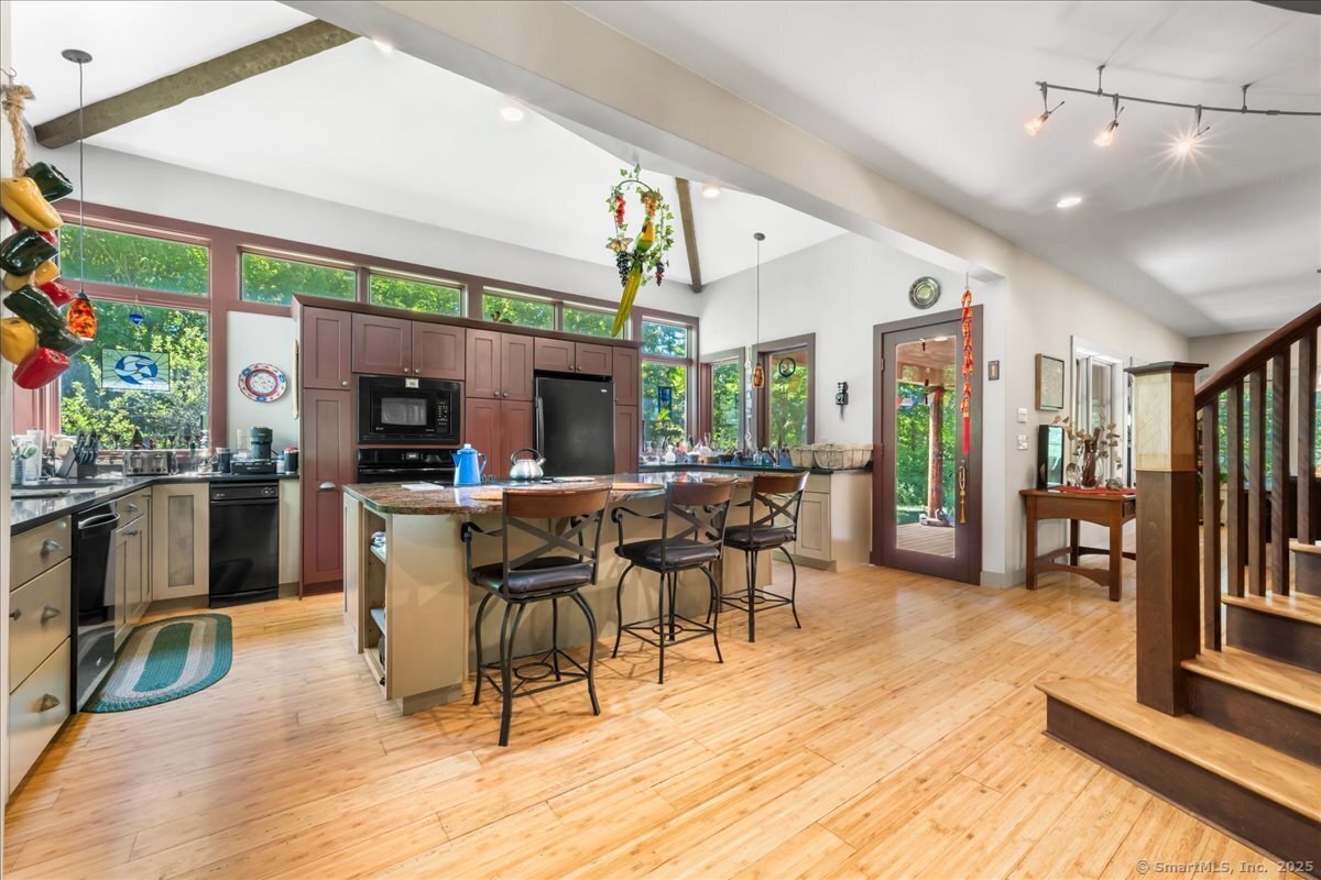 39 Hewitt Road North Stonington, CT 06359 - Photo 6 of 39